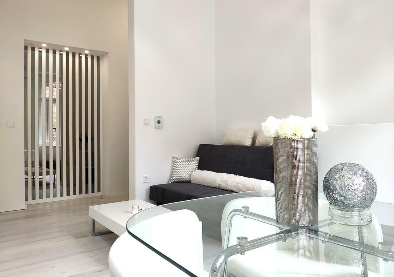 Luxurios And Historic Apartment "Shine" - Right On The Main Square زغرب المظهر الخارجي الصورة